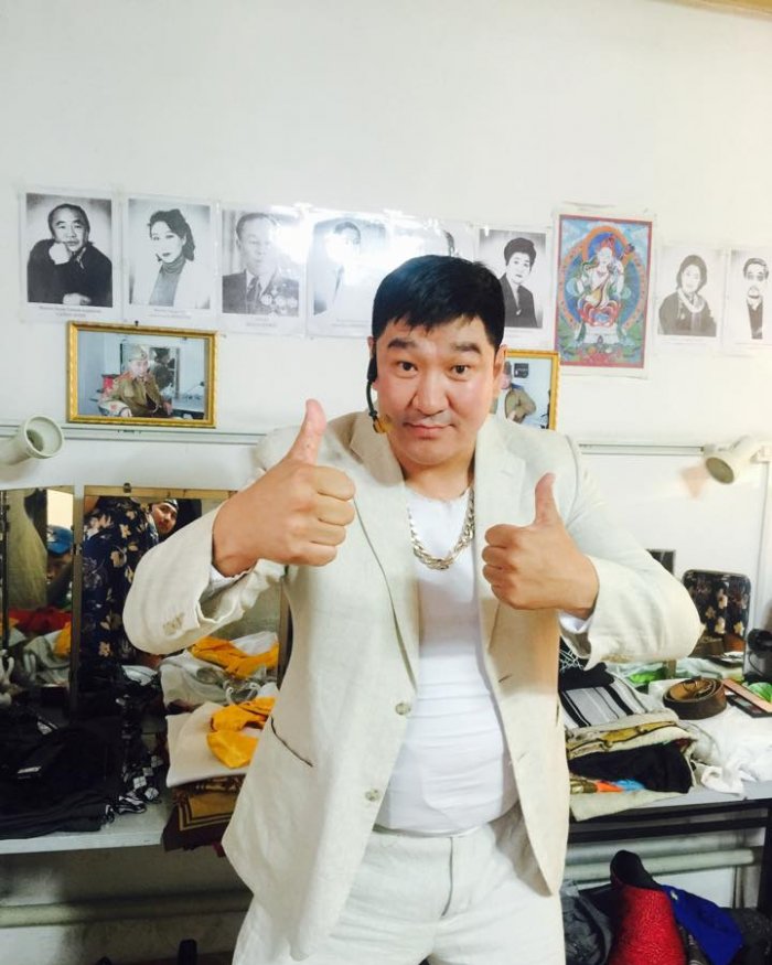 Жүжигчин М.Баярмагнайх бүл нэмжээ